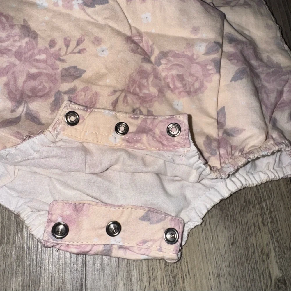 NWT Charming Floral Bubble Romper with Headband